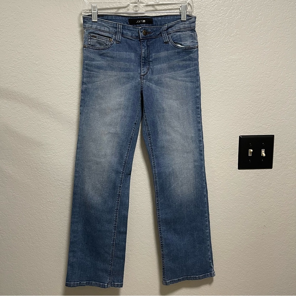 Joe’s Jeans Kids Straight Leg in a Light to Medium Blue Wash Size 14